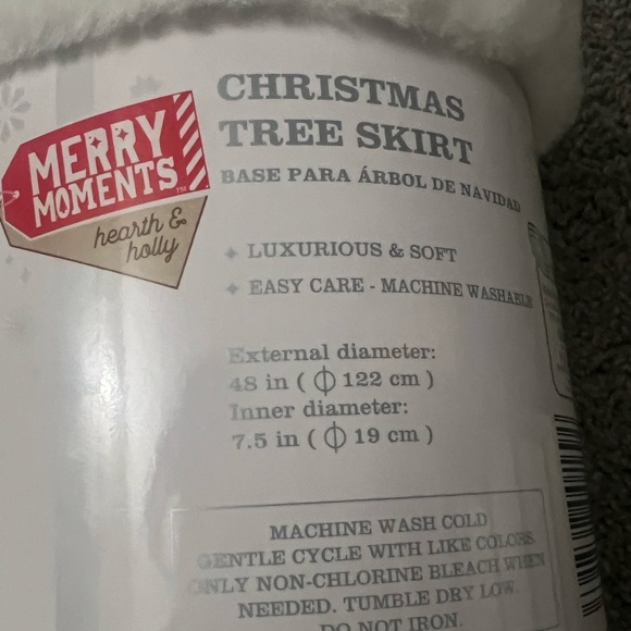 Christmas Tree Skirt - Picture 3 of 3